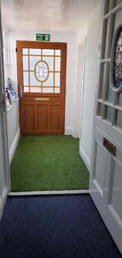 Ash Hotel B&B Exmouth Extérieur photo